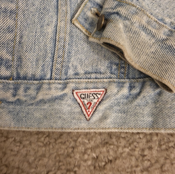 Guess - Picture 2 of 4
